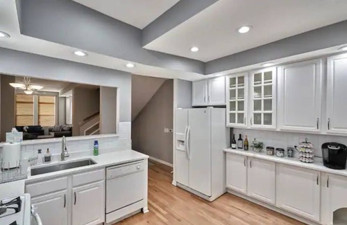 Bronzeville Casa | Bronzeville beauty close to all amenities