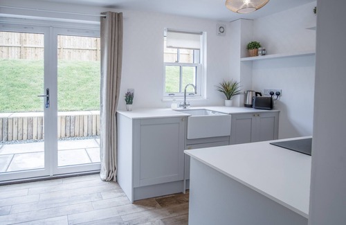 St Brides Cabaña | Brook Cottage - 2 Bedroom Cottage - Dale