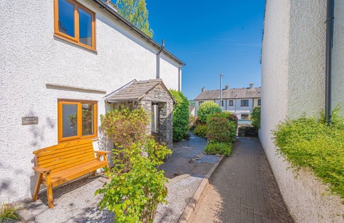 Coniston Cabaña | Brook Cottage - village cottage close to pubs and walks