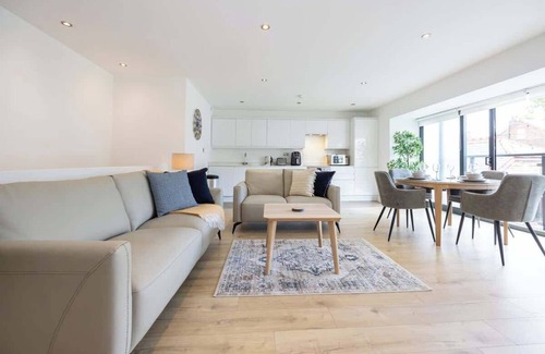 Cheadle Apartamento | Brooklyn Mews-Free Parking