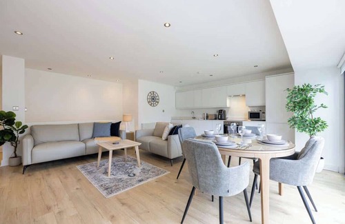 Cheadle Apartamento | Brooklyn Mews-Free Parking