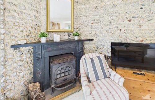 Ford Casa | Brookpit Cottage Coastal Retreat
