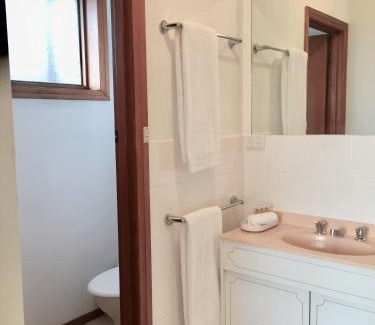 Norlane Apartamento | BROOKS,BFast,WiFi,Nflx,Walk2Shop,Liquor,Food