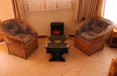 Gilgil Hotel | Brooks Lodge Gilgil