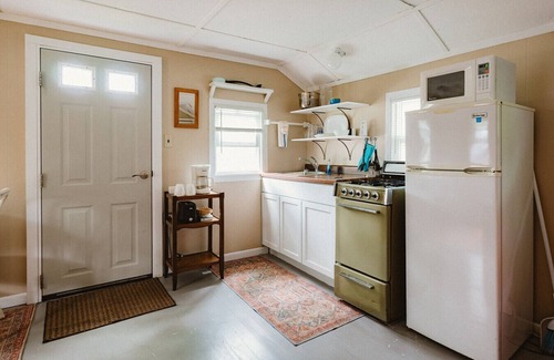 Grawn Casa | Brookside Cottages and Resort Driftwood Cottage