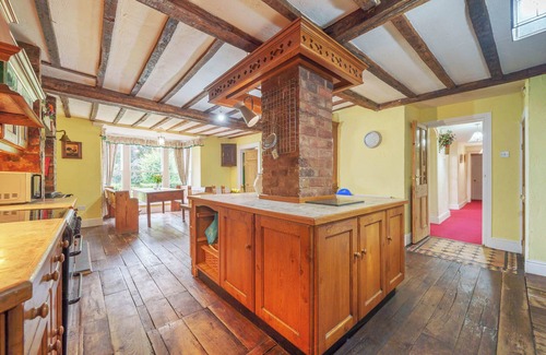 Bronygarth Cabaña | Brookside Manor House