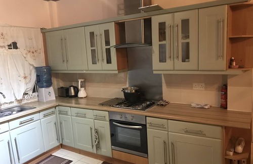 Georgetown Apartamento | BROOKVILLE 2 BEDROOM- TOP FLOOR