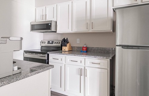Homewood Apartamento | Brookwood 2BD 2 - Dos Habitaciones Piso, Capacidad 4