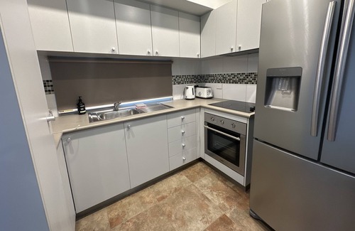 Broome Casa | Broome Airport Stay-z