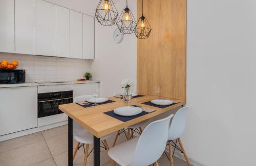 Zaspa Apartamento | Browar Gdański One Bedroom Apartments with Free Parking by Noclegi Renters