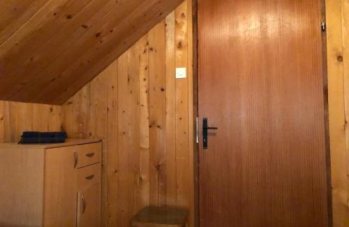 Tepacko Polje Casa | brown bear lodge