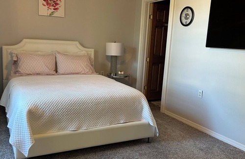 Palmetto Cama Y Desayuno | Brown Bunny BnB— Peaceful Retreat in Palmetto FL Outdoors WiFi AC