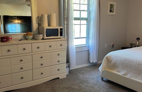 Palmetto Cama Y Desayuno | Brown Bunny BnB— Peaceful Retreat in Palmetto FL Outdoors WiFi AC