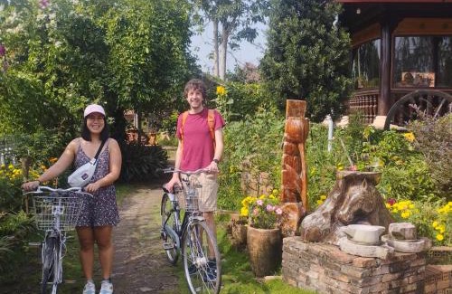 Phong Dien Cama Y Desayuno | Brown House Resort