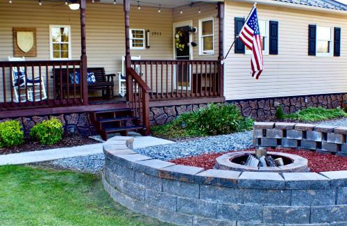 Hiawatha Casa | Browning Lambert Resort - Hatfield McCoy and Local Off-Road Trails