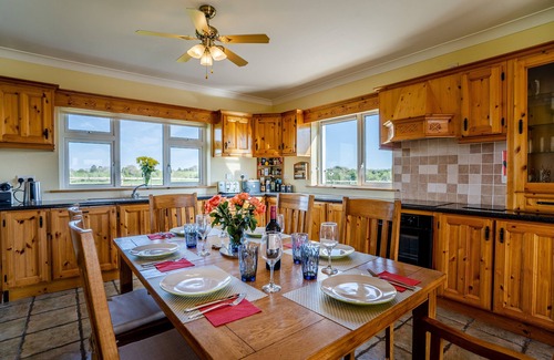 Cloondaver Casa | BROWNSTOWN LODGE - Fishing Lodge y Country House con vistas al lago y ubicación aislada