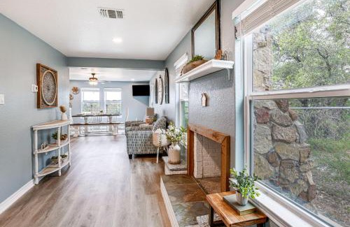 Lake Brownwood Casa | Brownwood Family Home - 2 Mi to Public Marina!