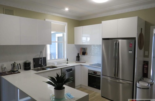 South West Rocks Casa | BROWNY'S R & R - Beach Cottage