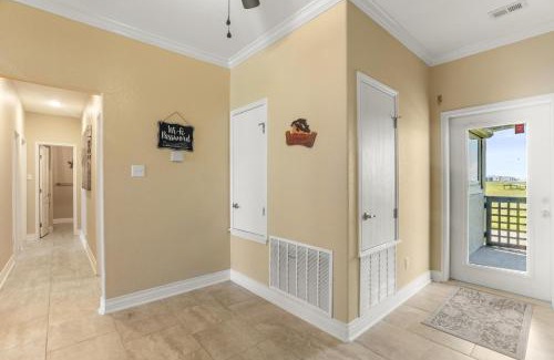 Port Aransas Casa | Brucie's Bungalow