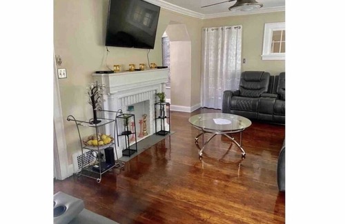 Maple Heights Casa | brunch house