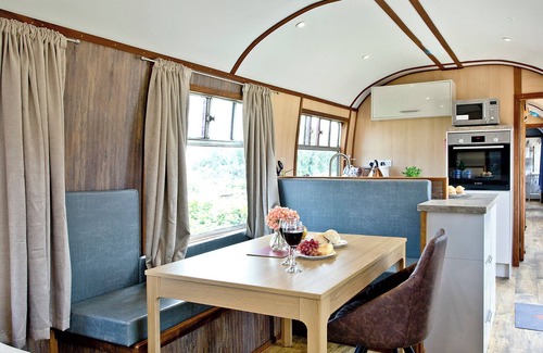 Dawlish Warren Chalet De Esquí | Brunel Boutique Railway Carriage 4