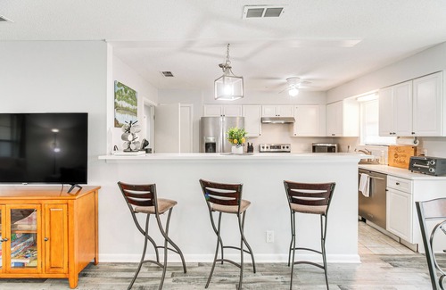Brunswick Casa | Brunswick Retreat w/ Patio & Grill, Near Beaches!
