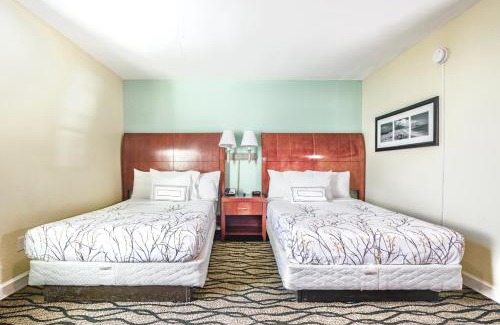 Brunswick Hotel | Brunswick Suites Golden Isles Gateway I-95
