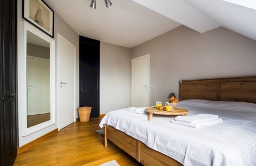 Sint-Lambrechts-Woluwe Apartamento | Brussels EU Cosy Duplex Residence