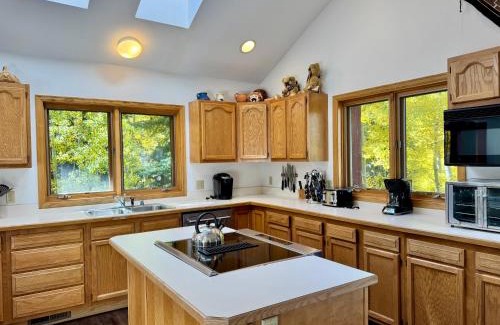 Keystone Casa | Bryant Home 1826 by SummitCove Lodging