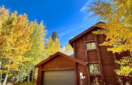 Keystone Casa | Bryant Home 1826 by SummitCove Lodging