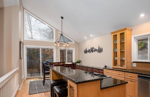 Basye Casa | Bryce Ascent - ski slope & golf course mtn views!