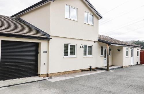 Eglwysbach Casa | Bryn Derw Holiday Cottage