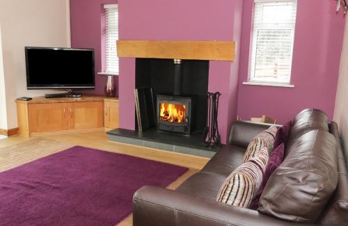 Eglwysbach Casa | Bryn Derw Holiday Cottage