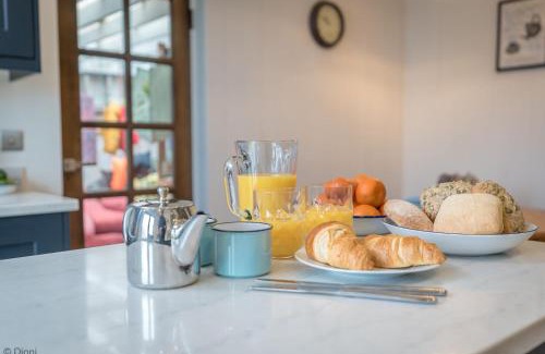 Llanfair Casa | Bryn-Yr-Aur