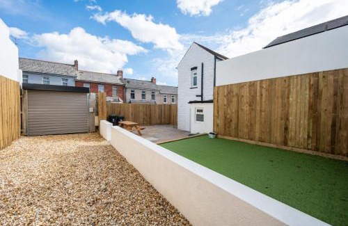 Newport Casa | Brynglas House by Tŷ SA