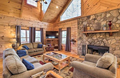 Bryson City Casa | Bryson City Cabin with Private Hot Tub and Game Room
