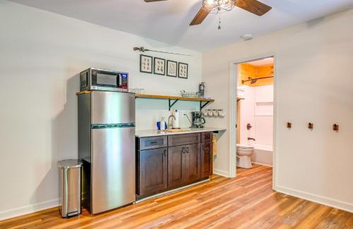 Bryson City Apartamento | Bryson City Riverfront Condo with Fire Pit and Grill!