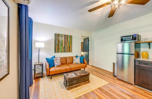 Bryson City Apartamento | Bryson City Riverfront Condo with Fire Pit and Grill!