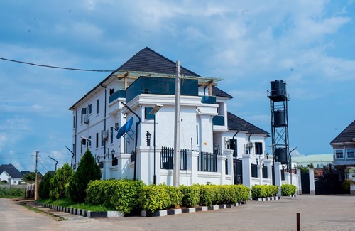 Owerri Apartamento | BT Luxury Apartments