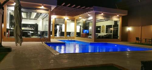 Madinat ash Shamal Villa | bu Dhalouf villa استراحه بو ظلوف