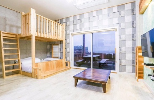 Chungmak-tong Casa | Buan Sowon Pension