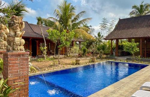 Melayang Cama Y Desayuno | Buana Sari Villas by AGATA
