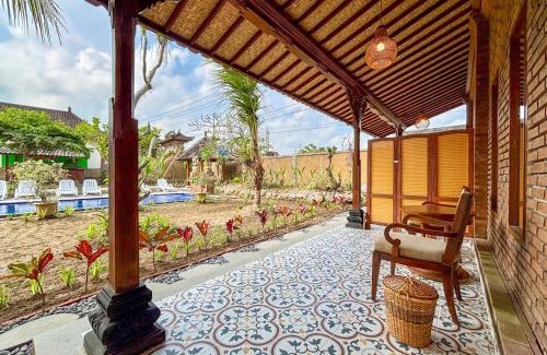 Melayang Cama Y Desayuno | Buana Sari Villas by AGATA