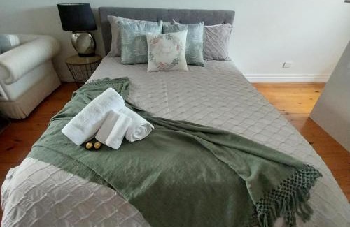 Anna Bay Casa | Bubbles and Waves