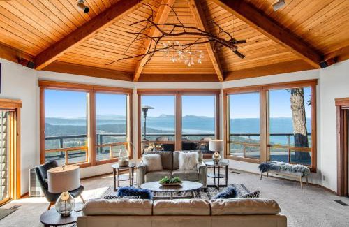 Eastsound Casa | Buck Mountain Home