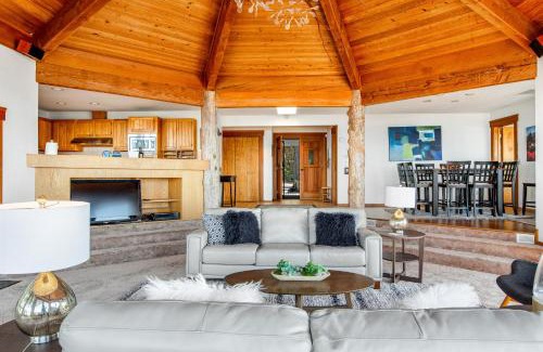 Eastsound Casa | Buck Mountain Home