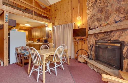 Stambaugh Cabina | Iron River Rental w/ Sauna - Walk to Ski Brule!