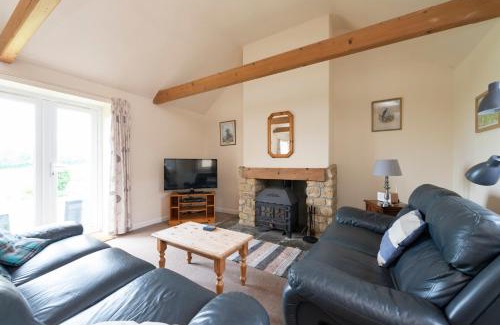 West Milton Casa | Buckingham Cottage - Lancombes House