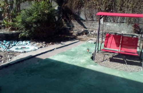 Buff Bay Casa | Buckingham Villa And Suites-Private Bath - Hot water/A/C