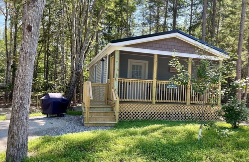 Town Hill Cabaña | Buckle Bungalow-At the heart of MDI & near Acadia!